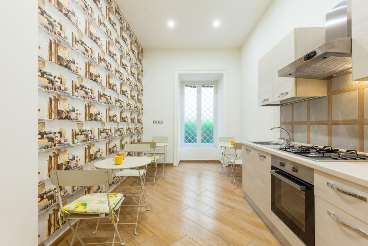 Vomero Rooms By Napoliapartments المظهر الخارجي الصورة