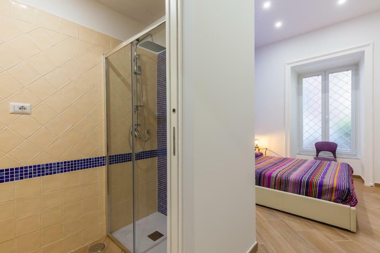 Vomero Rooms By Napoliapartments الغرفة الصورة